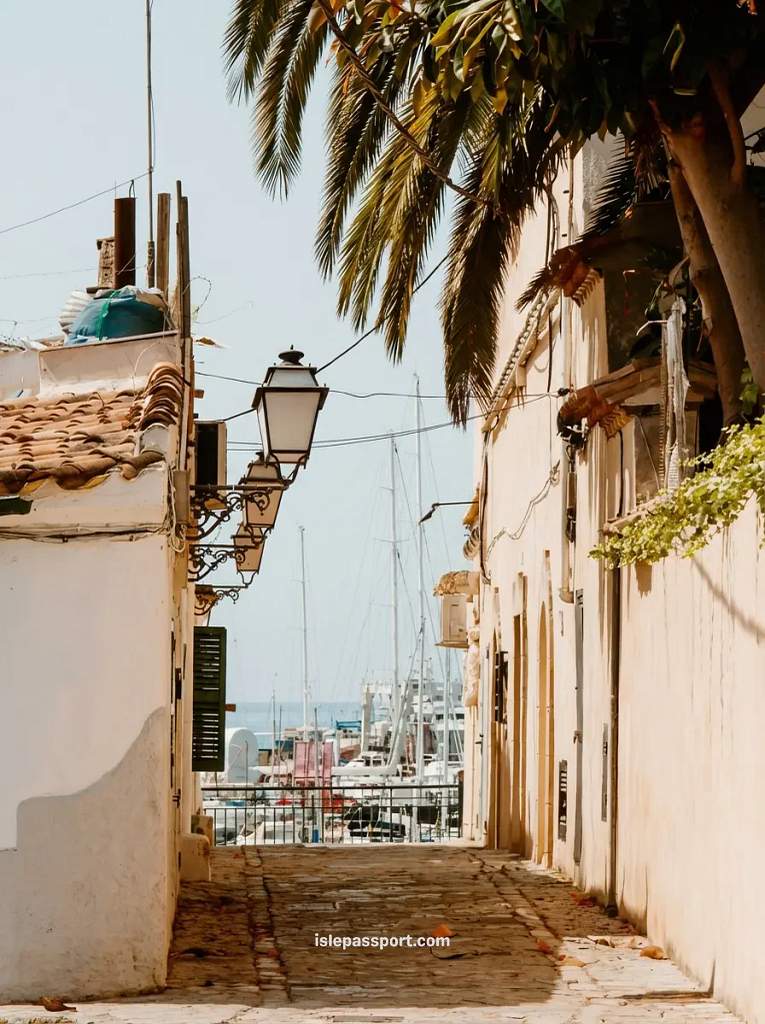 A colorful street in the trendy Santa Catalina district of Palma, an ideal neighbourhood for food lovers and young travellers exploring the Mallorcan capital.